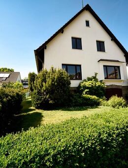 Familienfreundliches Ein/Zweifamilienhaus in ruhiger Innenstadtlage !!! - Bergisch Gladbach