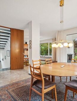 Niddatal-Assenheim - Großzügiges Einfamilienhaus mit attraktivem Garten in ruhiger Wohnlage - Niddatal