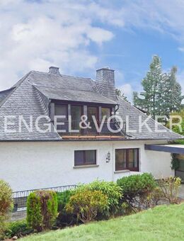 Landhausvilla auf Parkgrundstück in Alleinlage - Hanroth
