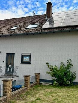 Schiffweiler OT: Freist. 2 Fam.-Haus mit großzügigem Raumangebot - Schiffweiler