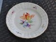 Kaffeegeschirr KPM Porzellan Kuchen- / Frühstücksteller / Wanteller mit Blumenmotiv & Goldrand in 15738