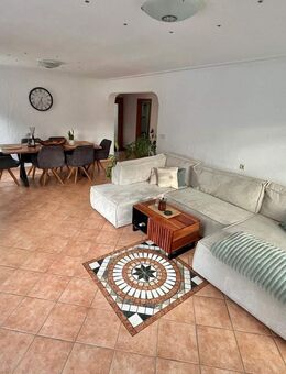 Gepflegtes Zweifamilienhaus in ruhiger Lage von Contwig - Contwig