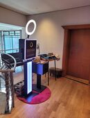 Professionelle Fotobox für jedes Event inklusive Hintergrund, Requisiten & Sofortdruck! in 66989