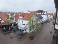 Frisch sanierte, große 3-4 Zimmer-Wohnung mit Dachterrasse und Balkon im Herzen von Bad Salzuflen - Bad Salzuflen