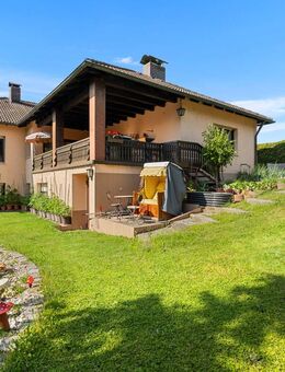 Großzügiges Einfamilienhaus mit Einliegerwohnung, Sauna & Gartenidylle in Zeitlarn-Laub - Zeitlarn