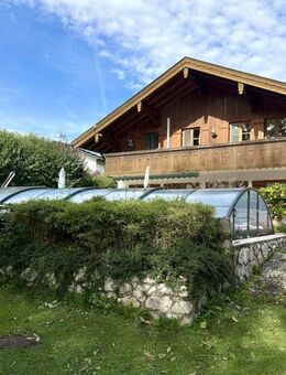 Hochwertiges Einfamilienhaus/Villa mit drei Garagen und Pool! - Stephanskirchen