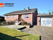 +++ JUNGFERNKOPF: Freistehendes Einfamilienhaus mit Garage in ruhiger Lage sofort frei +++ - Vellmar Zentrum