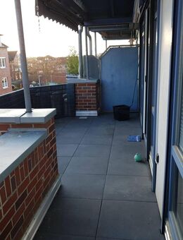 **RESERVIERT**2-Zimmer-Wohnung mit Penthouse-Charakter in Garbsen (Nähe Schwarzer See) - Garbsen