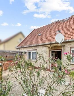Einfamilienhaus mit Nebengebäude und Potential im ruhigen Mühlberg/Elbe zum Sofortbezug - Mühlberg (Elbe)
