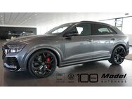 Audi RSQ8, | | | | 305 km h | Massage, Jahr 2023 - Blaufelden