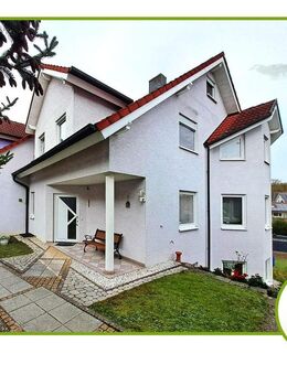 *** Charmante Doppelhaushälfte mit viel Platz *** - Lehrensteinsfeld