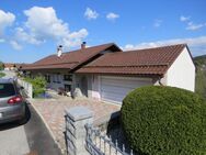 Einfamilienhaus mit Einliegerwohnung in ruhiger, sehr sonniger und unverbaubarer Aussichtslage Nähe Eging am See - Eging (See)