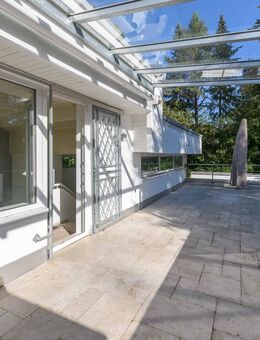Maisonette-Wohntraum im Bauhaus-Stil mit schönem Garten und zwei Dachterrassen Grünwald - Grünwald