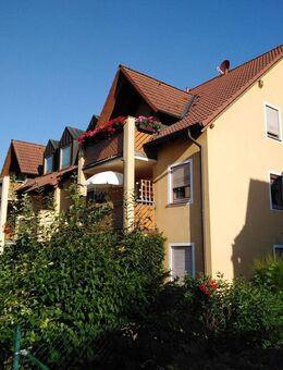 Grün. Ruhig. Vermietet. - Ihre solide Kapitalanlage in der Waldstraße - Meerane