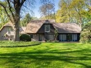 Repräsentative Reetdach-Villa auf traumhaftem Anwesen - Drestedt