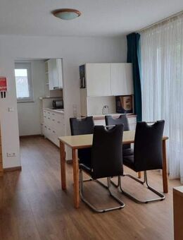 Viele EXTRAS+ Neuwertige 4 Zimmer Wohnung mit PV Anlage! - Jestetten