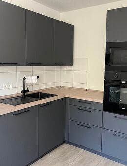 Küche mit Elektrogeräte - Essen