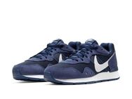 Nike Sportswear Venture Runner Sneaker