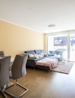 Komfortables City-Living: Loggia, Aufzug & Tiefgarage - Stuttgart