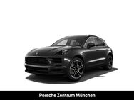 Porsche Macan, S Sportendrohre silber, Jahr 2019 - München