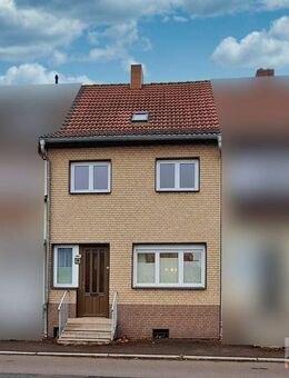 Reihenhaus mit Ausbaupotenzial und pflegeleichtem Grundstück in beliebter Lage von Merseburg. - Merseburg