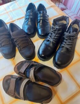 Ein Konvolut Schuhe Gr. 41 - Ahnatal