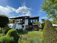 Großzügiges Architektenhaus mit Einliegerwohnung, Garten und Burgblick - Beilstein (Baden-Württemberg)