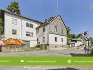 Platz für Visionen: Großes Zweifamilienhaus zum Sanieren und Gestalten - Leun