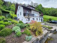 Ein- bis Zweifamilienhaus mit Einliegerwohnung in naturnaher Lage - Alpirsbach