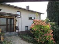 Gepflegte Doppelhaushälfte mit Terrasse, Balkon, Garten + Garage in ruhiger Lage - Nähe Hachenburg! - Steinebach (Wied)