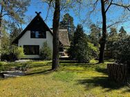 Charmantes Reetdachhaus mit großzügigem Nebengelass und Garten in Wandlitz - Wandlitz