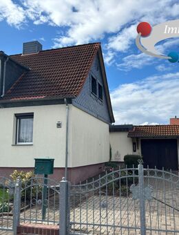 Gemütliche Doppelhaushälfte mit idyllischem Grundstück! - Halberstadt