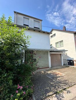 Hübsches, gepflegtes Haus mit Garten und Garage! - Filderstadt