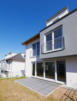 OHNE Käuferprovision! Bezugsfertige 5-Zim.-Neubau-DHH + 2 Bäder + Vollkeller + ruhige Lage Oberasbach-Altenberg - Oberasbach