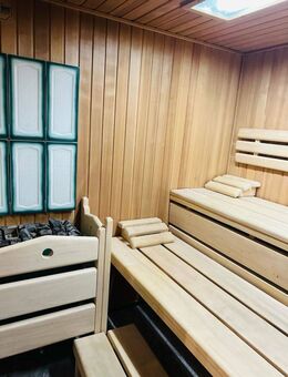 Elegante 2 Zimmer Wohnung in Prien, extra Zimmer im UG als Büro/Gästezimmer und Saunazugang - Prien (Chiemsee)