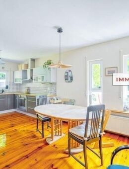 IMMOBERLIN.DE - Immobilienpaket in Toplage! Charmante Häuser auf sehr idyllischem Grundstück - Berlin