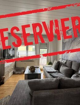 Möblierte 2-Zimmer-Eigentumswohnung in gefragter Lage von Eisenberg mit Balkon - Eisenberg (Thüringen)