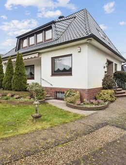 Einfamilienhaus auf großem Grundstück mit Familienpotenzial in zentraler Lage von Lilienthal - Lilienthal