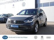 VW Tiguan, 1.5 TSI MOVE MAT, Jahr 2023 - Rostock