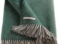 Wohndecke Jade, Esprit, aus recycelter Baumwolle, Kuscheldecke