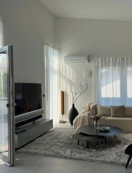 Modernes Penthouse mit Weitblick Einbauküche und 2 Garagen ....sofort einziehen - Wörrstadt
