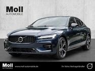 Volvo S60, Plus Dark B5 AWD Benzin digitales Sitze, Jahr 2024 - Wuppertal