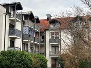 I. I. TEAM: gepflegte, geräumige, 1-Zimmer-Wohnung im 2. OG eines größeren Mehrfamilienhauses - Rosenheim