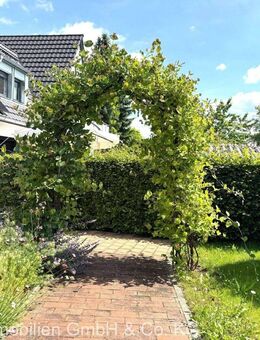 **Familienfreundliches Wohnen in Bestlage von Schorndorf-Süd** - Schorndorf (Baden-Württemberg)