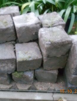 70 Pflastersteine "Mansfelder Schlacke" 30 € . Nur Abholung 06493 Sachsen-Anhalt - Harzgerode - Ballenstedt Zentrum