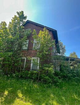 Historisches Bahnhofsgebäude in Grünbach OT Muldenberg - Grünbach