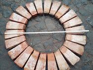 Antike Rückbau konisch Rund radial Brunnen Bogen Ziegel terracotta Feldbrand handgestrichen - Salzatal