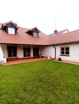 Geräumiges, gepflegtes 7-Zimmer-Einfamilienhaus mit lux. Innenausstattung in Ingolstadt Nordost - Ingolstadt