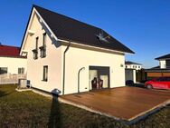 *RESERVIERT* Modernes Einfamilienhaus mit Garage! - Ebersdorf (Coburg)
