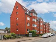 Sofort wohlfühlen: 3-Zi.-Maisonette-Wohnung mit Balkon und Carportstellplatz in Innenstadtlage - Neumünster